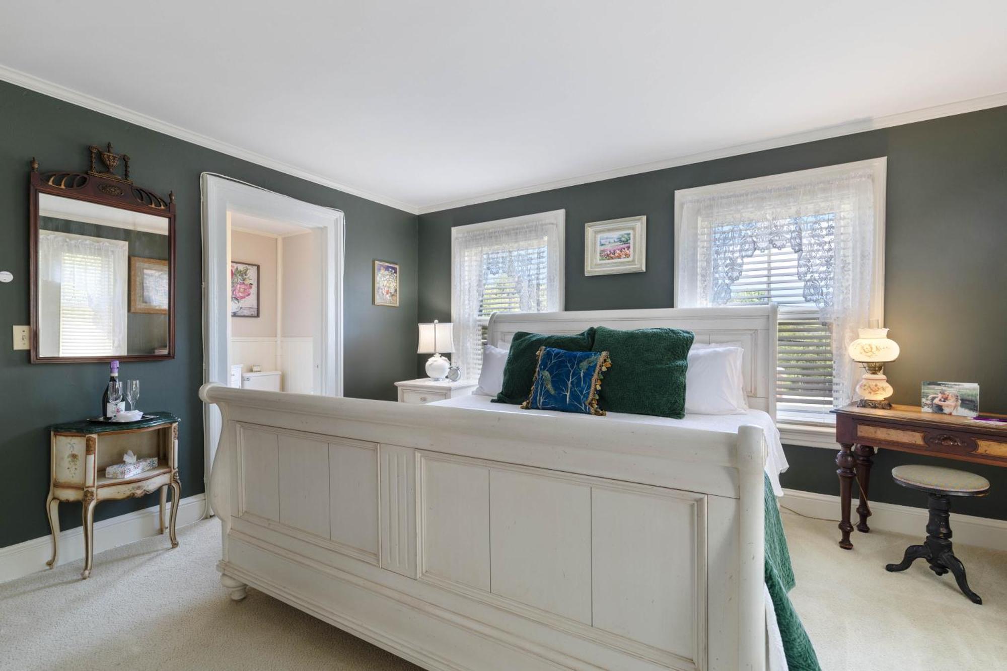 Westbrook Inn Bed And Breakfast Room photo