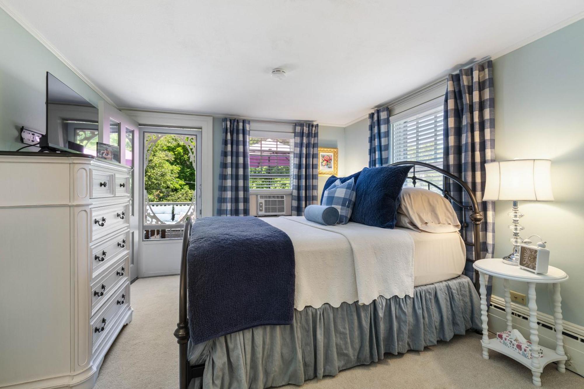 Westbrook Inn Bed And Breakfast Room photo