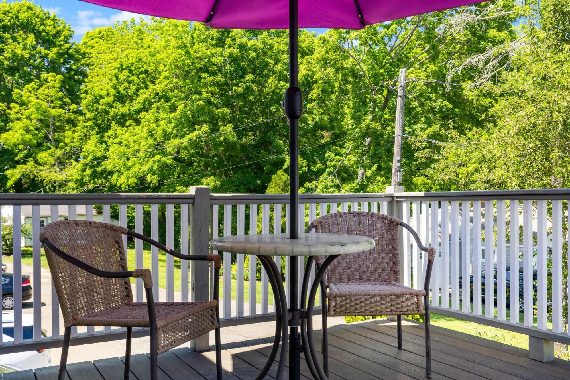 Westbrook Inn Bed And Breakfast Room photo